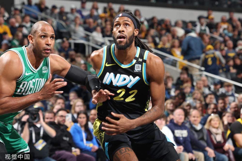 一些教练在 一些教练在