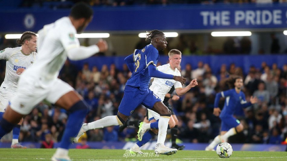 上忧心忡忡 上忧心忡忡